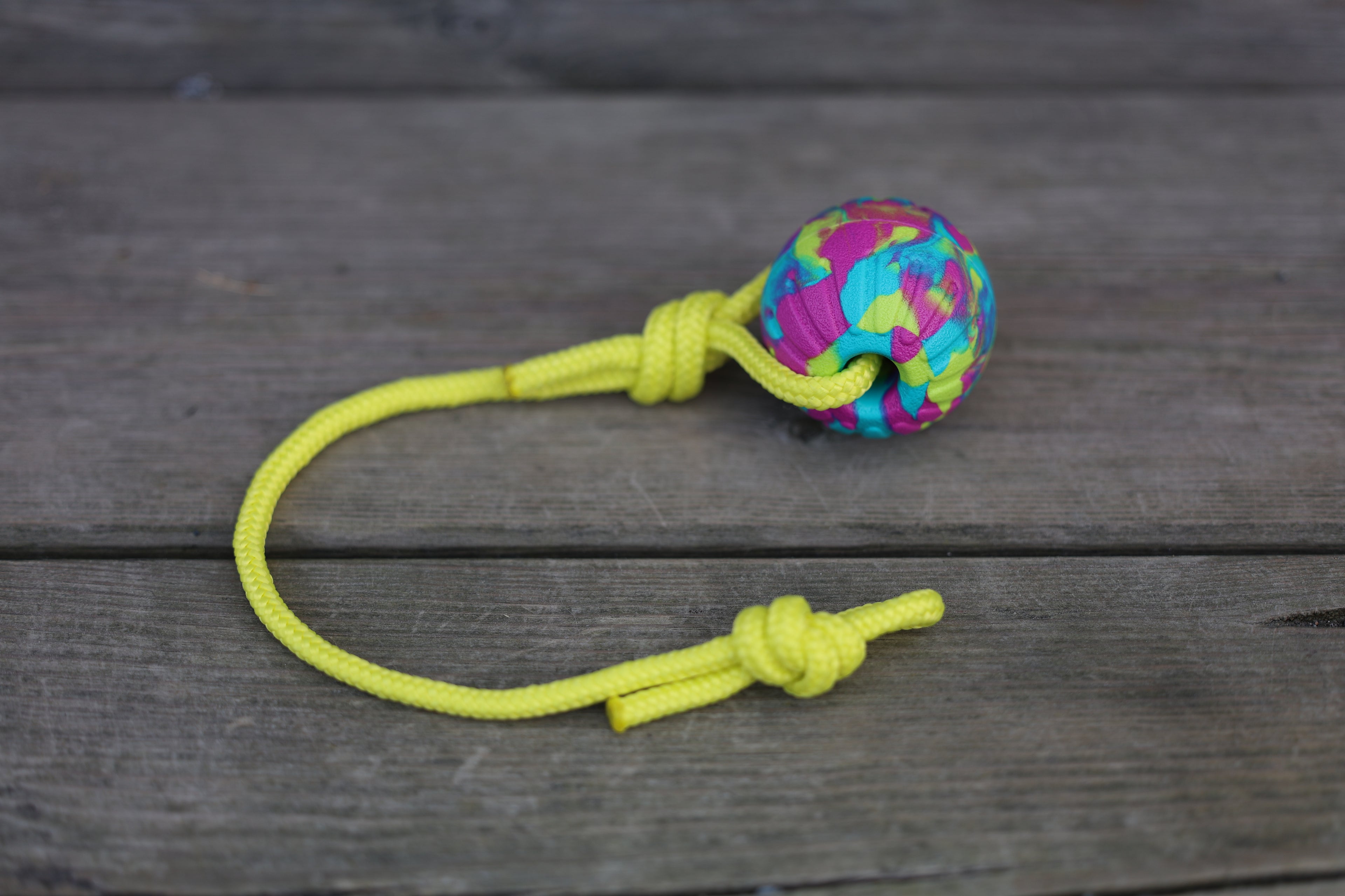 5cm Neon Camo Foam Ball Tau