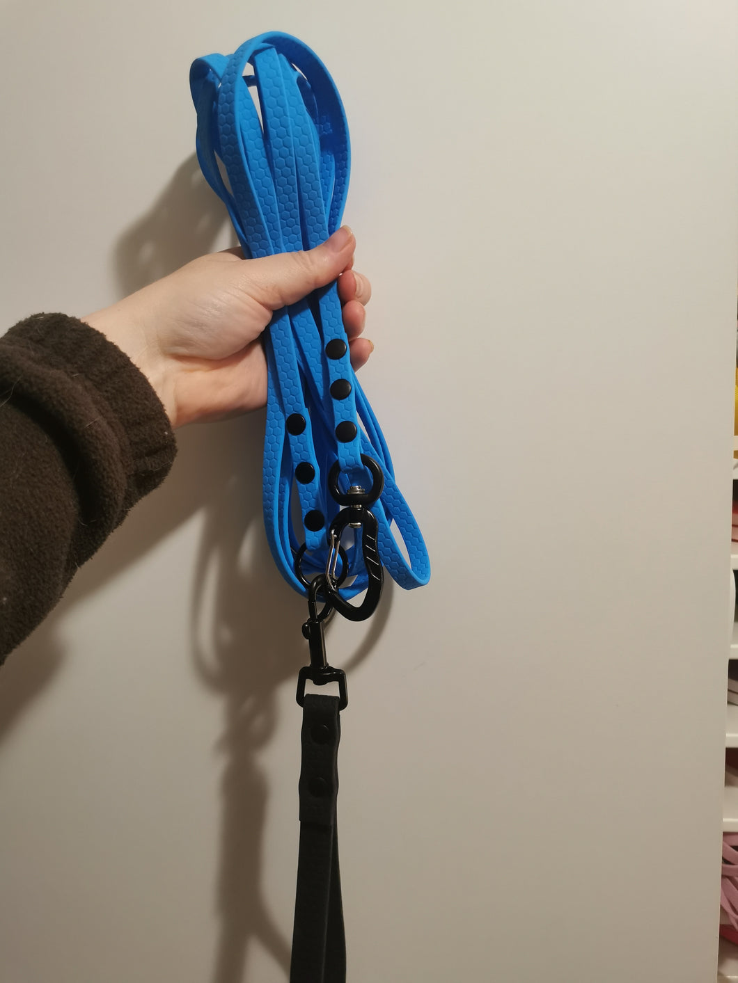 4.5m long lead with handle